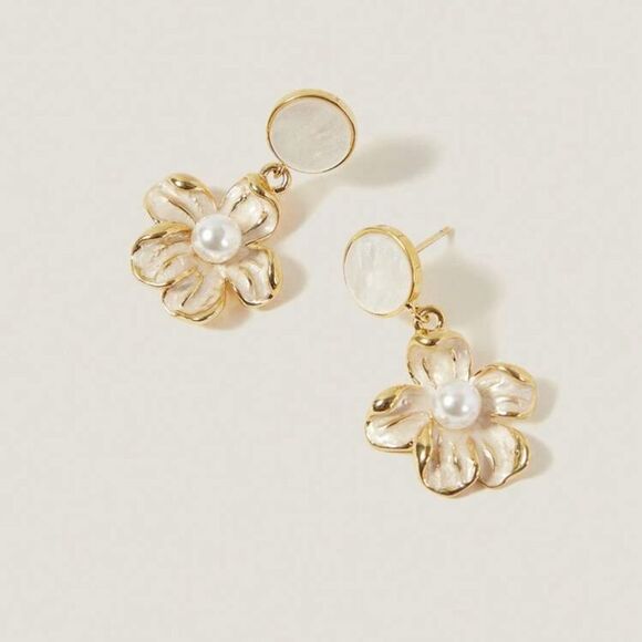 Pearl Flower Earrings A1459 - Picture 3 of 4